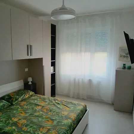 Apartment Aida *